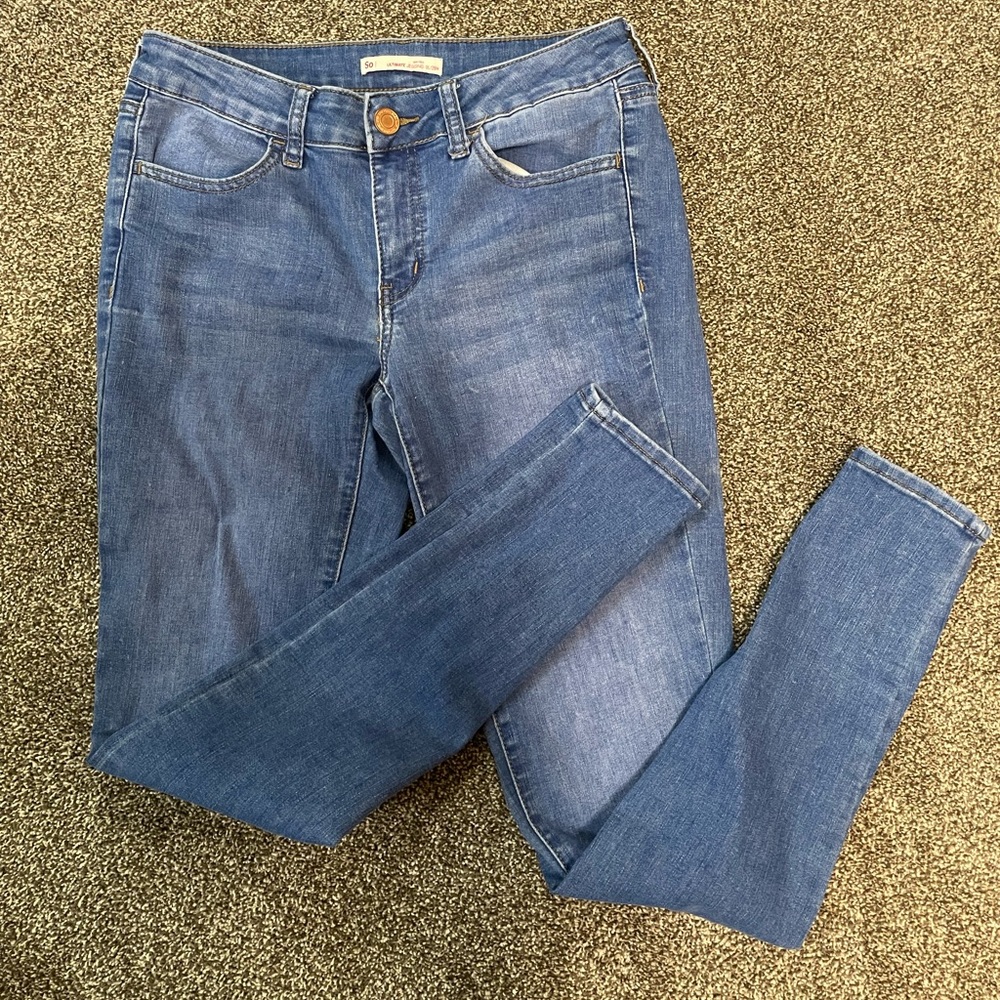 SO Women's Skinny Jeans in Blue